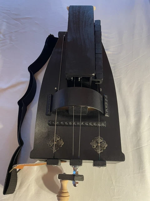 Black Hurdy Gurdy 4