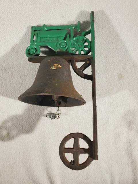 Vintage Cast Iron Porch Wall Mount Outdoor Farm Barn Ranch Tractor Dinner Bell