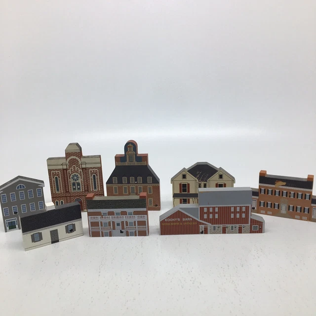 The Cats Meow Village Houses Buildings Mostly 1980s - 90s Lot of 8 Read Descript