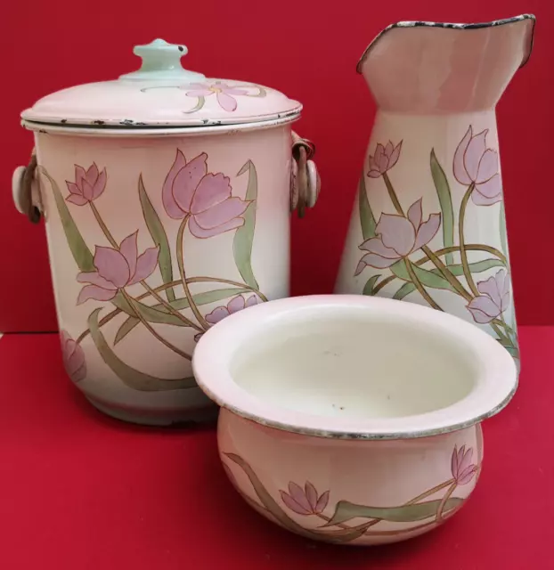 Ancien Pot de Chambre Seau de Toilette Émaillé Décor de Fleurs Shabby Chic  Enamel - Virtual Broc - Objets de Collection & de Décoration