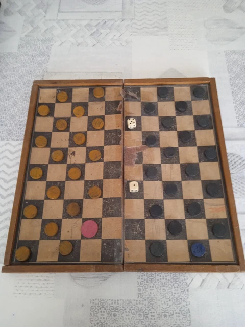 ANCIEN JEU DE dés en bois Poker d'As Vintage Boite Anciennes Jeux De Société EUR 23,00 - FR