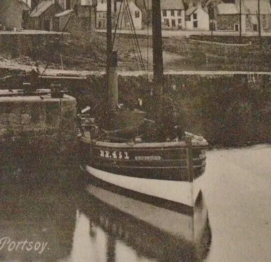 Portsoy      Vintage Postcard