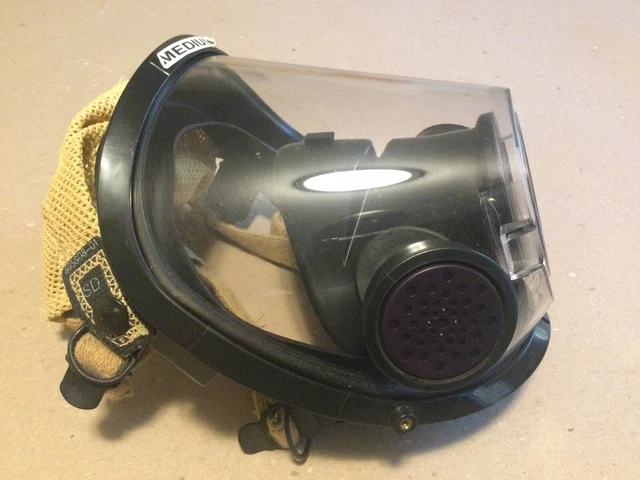 Scott Av-3000 Scba Mask Firefighter Excellent Condition, Size Med Pt # 805337-11