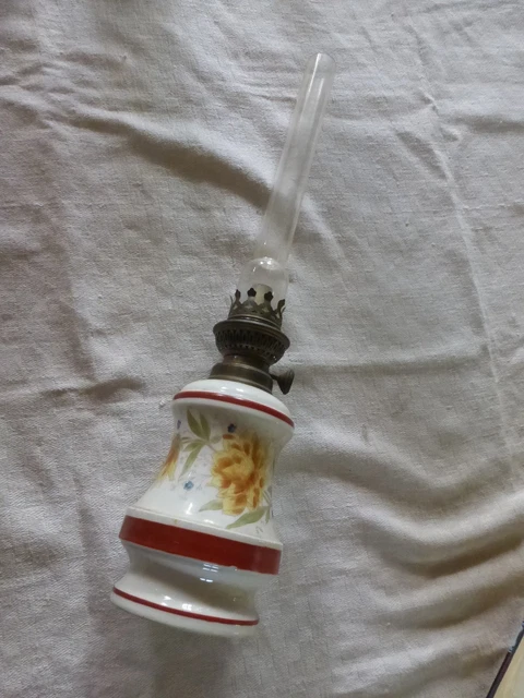 N3 / Antica Lampada Petrolio Serbatoio Porcellana di Parigi Con Tubo IN