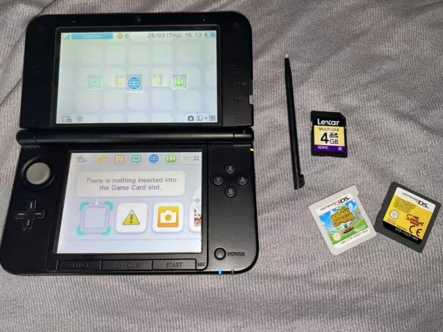 Red 3ds XL + 2 Games + Free Postage ( No Charger ) Good Condition