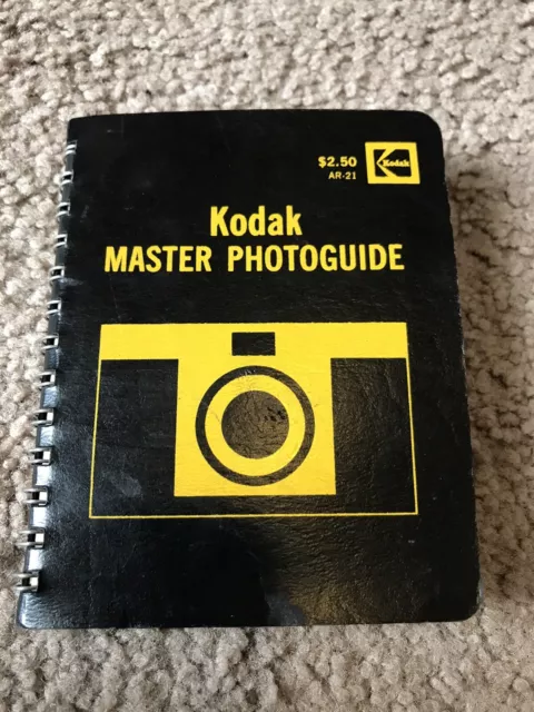 VINTAGE Kodak Master Photoguide Photography Pocket Spiral Bound Book AR-21 1973