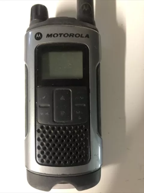 One Motorola TLKR T80 Walkie Talkie Black And Grey ,Very Worn Working Fine