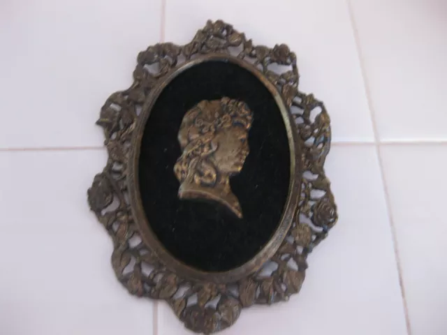 Beautiful Vintage Gold Ornate With Roses Metal Frame With Silhouette Lady Bust