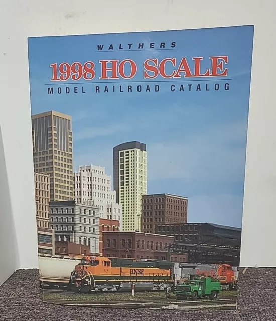 VTG Walthers 1998 HO Scale Model Railroad Catalog Book 936 pp. Trade Paperback