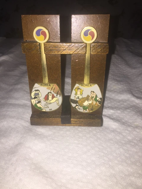 Vintage Gold Tone Korean Folk Art Hand Painted Spoon Set with Display