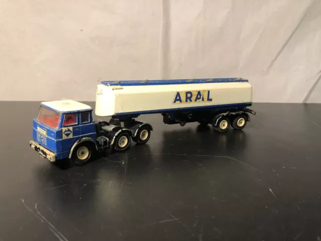 SIKU: LKW mit ARAL Tankstelle und Ersatztankstelle EUR 51,99 SIKU: LKW mit ARAL Tankstelle und Ersatztankstelle EUR 51,99