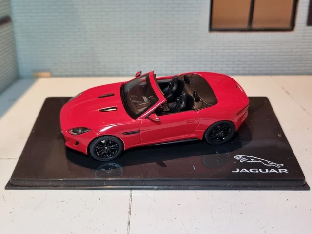 Jaguar Type F V8 Cabriolet 1:43 IXO 2013 Salsa Rouge Diecast Maquette Auto Bnib