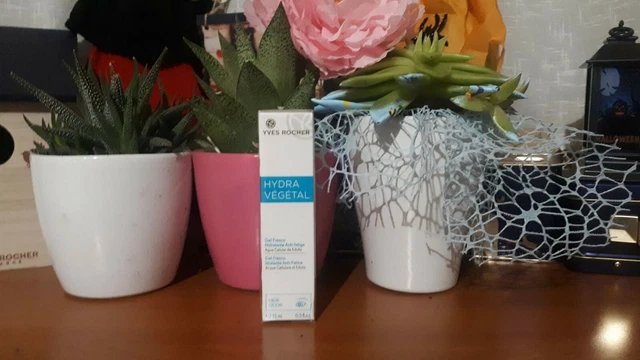 Lot De 2 Gels Frais Défatiguants Yves Rocher Hydra Végétal - 15ml, Neuf, Péremption 01/2027