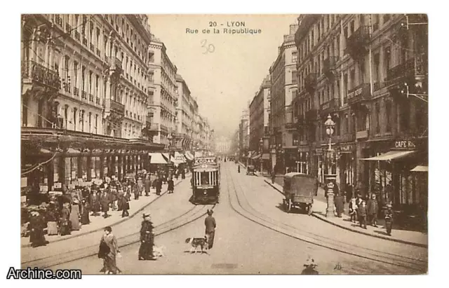 69 - Lyon - Rue de la Republique - Animee - Tramway - CPA - Voir Scans Recto-Ver