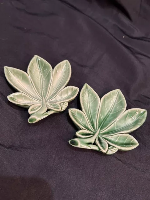 2 Green Wade Horse Chestnut Leaf Dishes Vintage Retro Irish Wade Pottery Pair 2