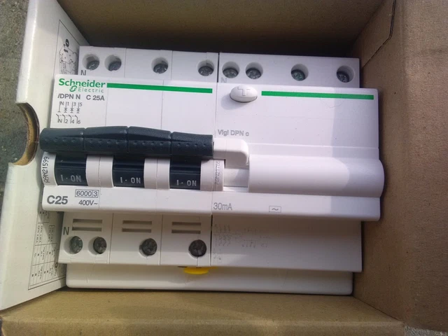 32A 230V 1p+N Disjoncteur différentiel à courant résiduel RCBO MCB