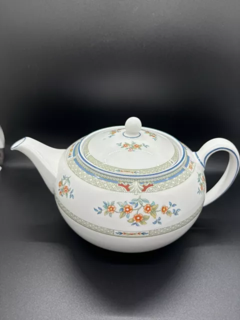 Wedgwood Bone China Hampshire Tea Pot With Lid. Great Condition.