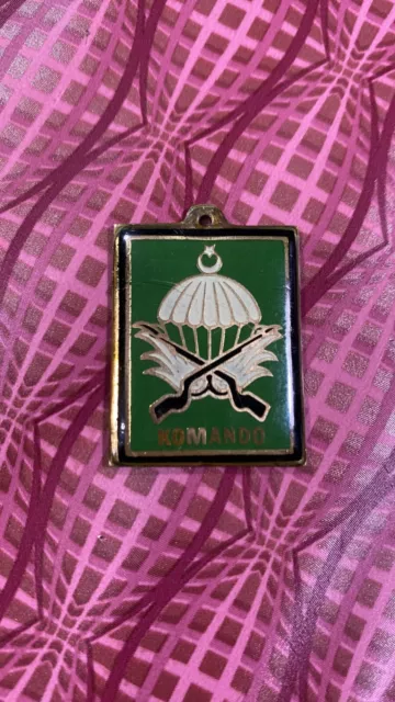 miniature medal BADGE Turkey - PARACHUTE para ( old pin 1980s )