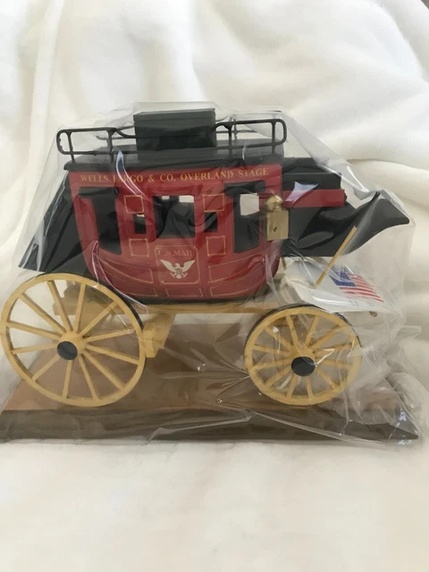 Wells Fargo Overland Stagecoach/ Small Size /Oscar M. Cortes/ New in Box
