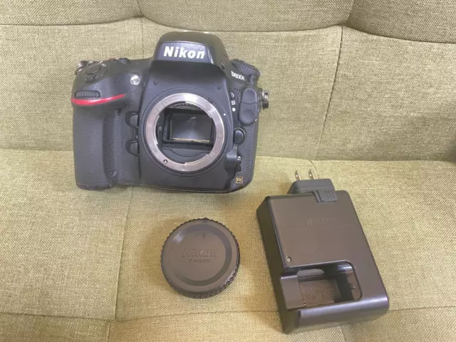 NIKON D800E Digital single-lens reflex camera w/Charger/ Battery/ Body cap Fedex