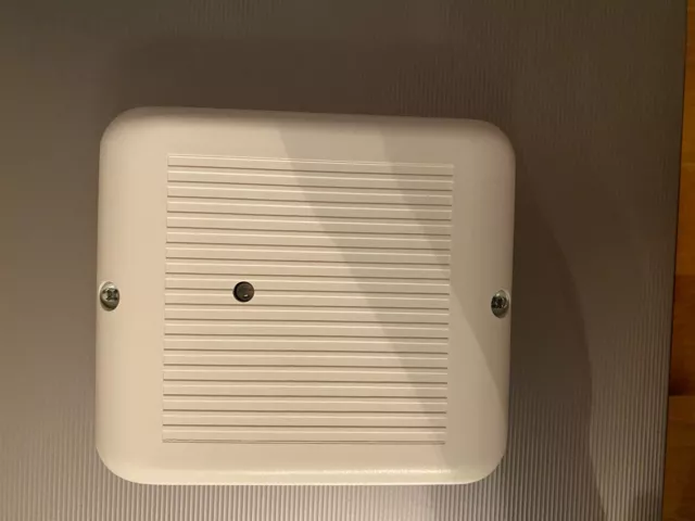 EL-2635 / E8US019RPT0A Wireless Repeater iConnect Commpact Infinite Secuself