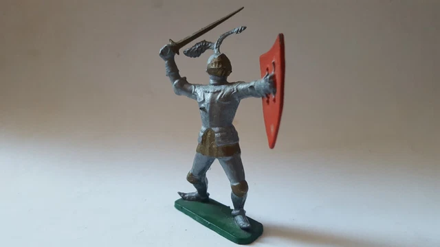 Figurine Cheval Starlux Moyen Âge - Échelle 1:32 - État Correct - Fabrication France