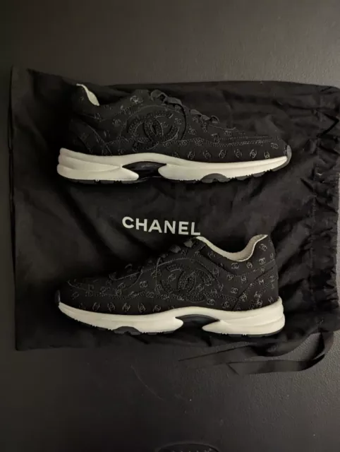 CHANEL 22A BLACK Suede Printed CC Logo White Flat Runner Trainer Sneaker 39  $1,390.00 - PicClick