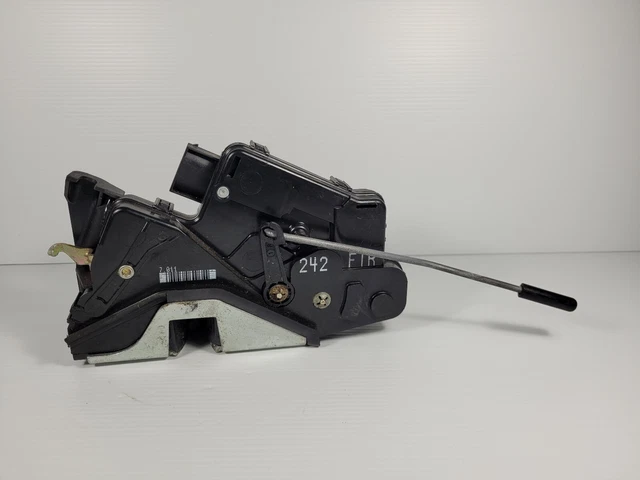 OEM Genuine BMW 3 Series E46 Right Hand Front Driver Side Door Lock Actuator OEM Genuine BMW 3 Series E46 Right Hand Front Driver Side Door Lock Actuator
