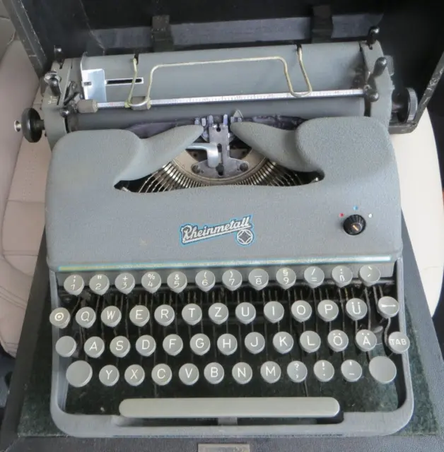 Schreibmaschine Kleinschreibmaschine Rheinmetall grau Borsig Sömmerda im Koffer