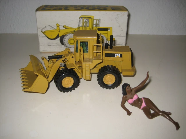 Bulldozer Caterpillar D8N NZG 1:50 – Modèle Moulé Sous Pression – Avec Emballage D'origine
