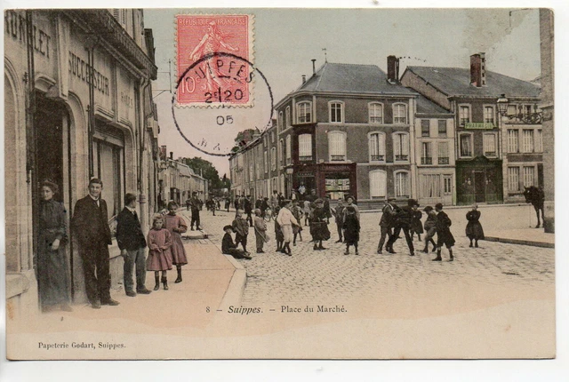 SUIPPES - Marne - CPA 51 - the marketplace - beautiful Cp color battle kids
