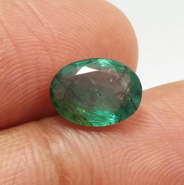 2.05 Ct Natural Zambie Emerald Top Green Lustre Oval Cut Mine de terre de...