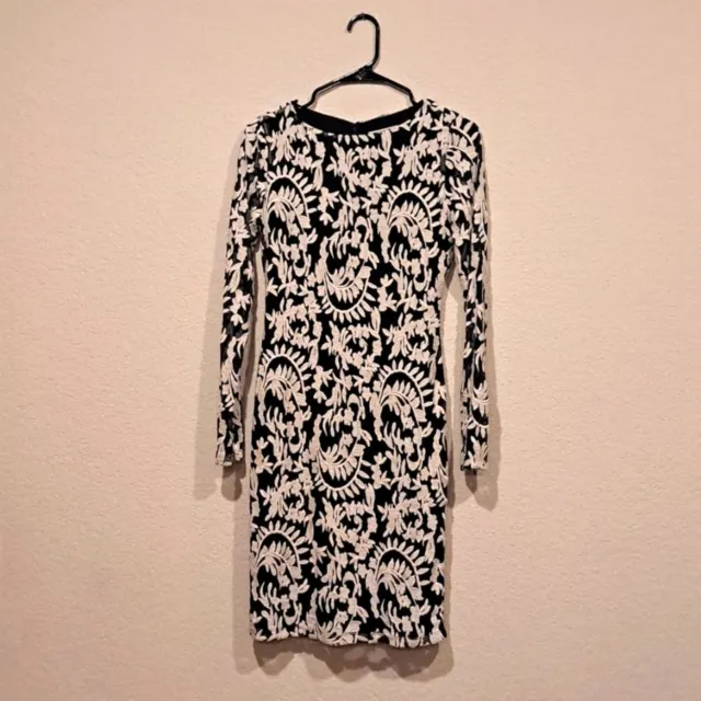 Alice + Olivia black and white floral embroidered lace dress back cut-out size 4