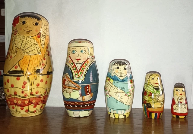 Matriochkas Russes Peintes à La Main – Fleurs – 5 Poupées – Vintage URSS Années 1960 Fait Main Russie