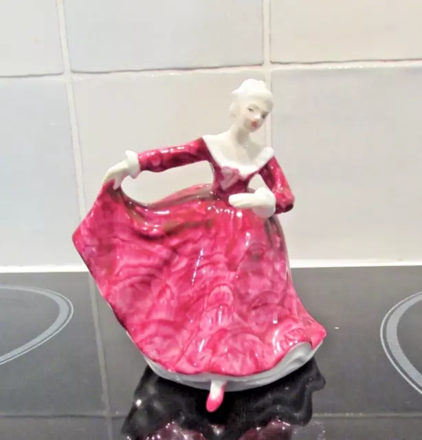 Royal Doulton Small Figurine "Kirsty" HN3213 Peggy Davies 1970