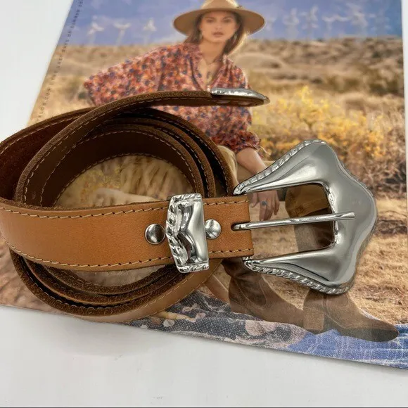 Urban Outfitters Western Leather Belt w/ Silver Buckle size L British Tan