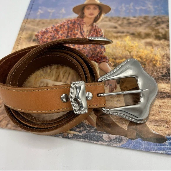 Urban Outfitters Western Leather Belt w/ Silver Buckle size L British Tan 2