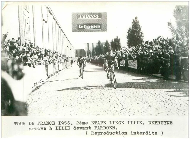 Presse sports : Reportage 'CYCLISME TOUR D'ESPAGNE 1962 VUELTA Presse sports : Reportage 'CYCLISME TOUR D'ESPAGNE 1962 VUELTA
