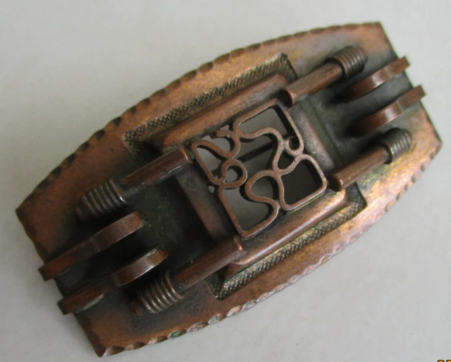 Broche Vintage Biche De Bere, Style Moderniste, Numérotée 28/147 - Très Bon état