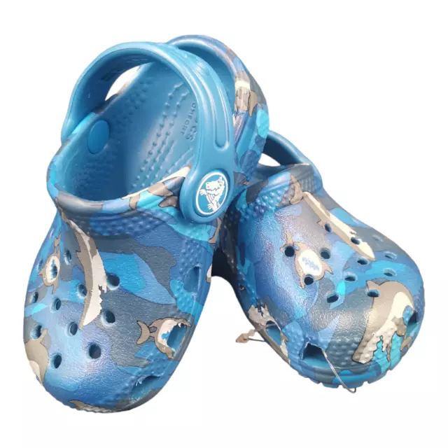 Crocs Classic Shark Clogs Kinder blau Sandalen Hausschuhe Badeschuhe NEU & OVP