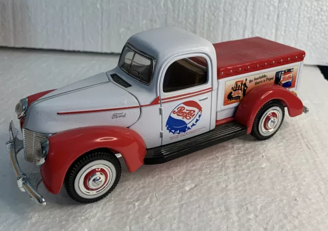 Vintage Golden Wheel Diecast 1940 Ford-40 Pepsi Cola Delivery Truck