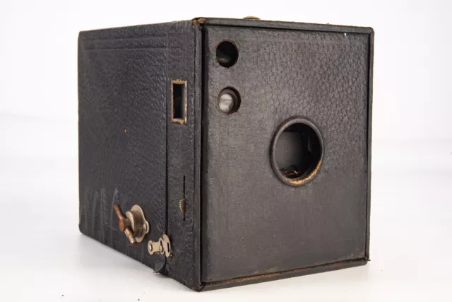 Antigua Eastman Kodak No 3 Brownie Box Cámara Tal cual para Repuestos o Reparación V14