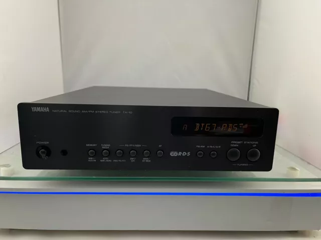 YAMAHA TX-10 midi size  AM/FM STEREO TUNER