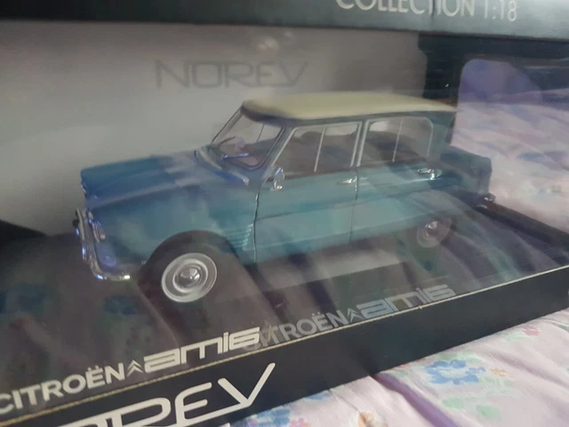 Norev - Citroen Ami 8, couleur bleue, neuf en boite blister, ref 139, Vente aux enchères : Jouets - Trains - Poupées - Automates