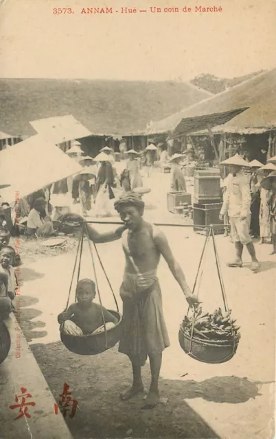 China Viet-Nam - ANNAM - Hue - Un coin du Marche