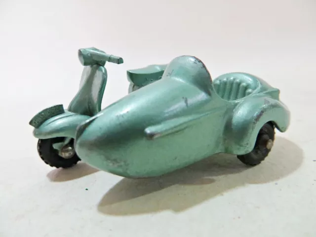 MATCHBOX LESNEY 36b 'LAMBRETTA SCOTER & SIDECAR TV 175'  36. VINTAGE. VGC.