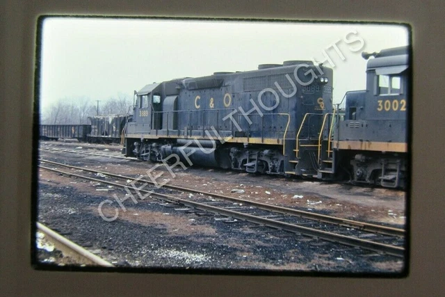 Original '73 Ektachrome Slide C&O Chesapeake Ohio 3889 GP38 Peru        32F44