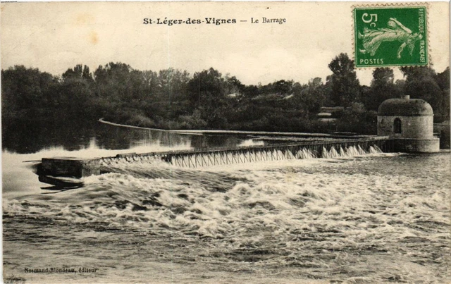 CPA AK St-LÉGER-des-VIGNES - Le Barrage (518150)