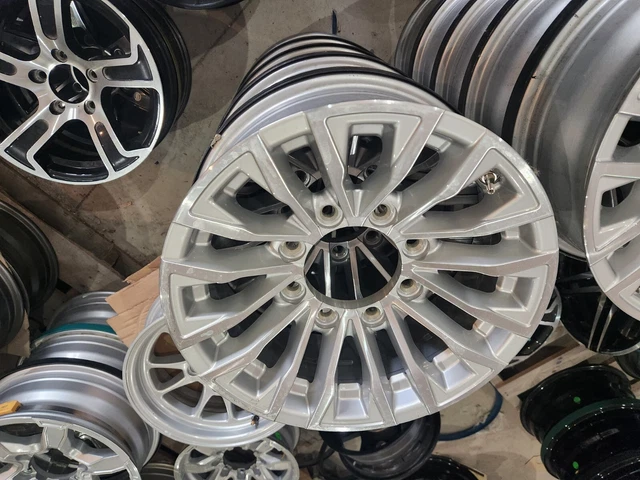 16" 8 Lug Aluminum Trailer Wheel 8-Lug On 6.5 Inches