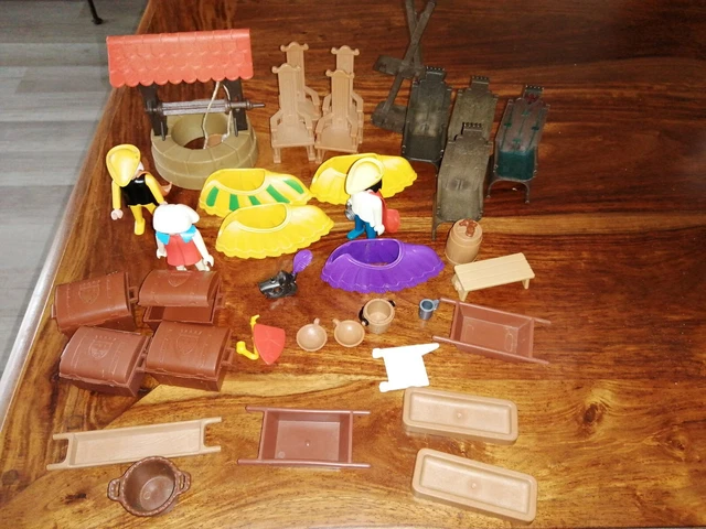 Gros Lot Playmobil Médiéval – Figurines Et Accessoires Vintage – Occasion